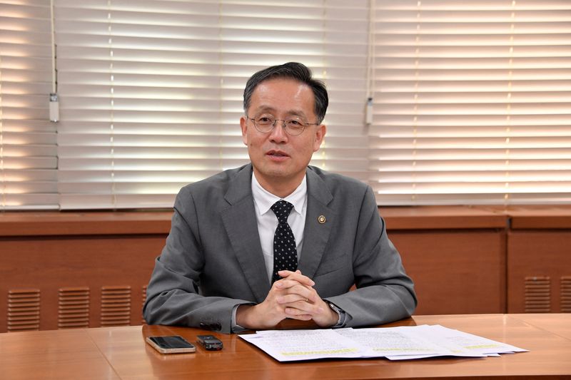 Ông Lee cho biết các cơ quan chức năng sẽ tiếp tục giám sát thị trường ngoại hối