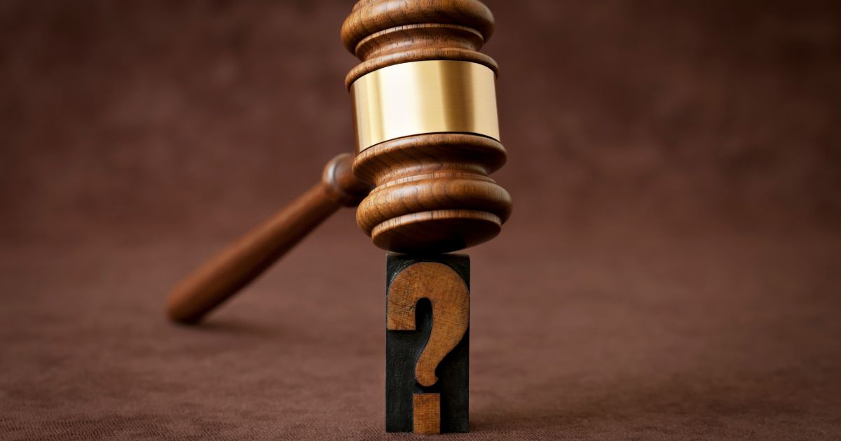 Luật đầu tư chứng khoán và mối liên hệ "tế nhị" với Forex