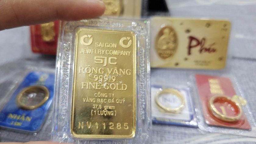 Giá vàng trong nước sáng 28/11: Chênh lệch với thế giới giảm mạnh, vàng nhẫn và vàng miếng đồng loạt tăng giá